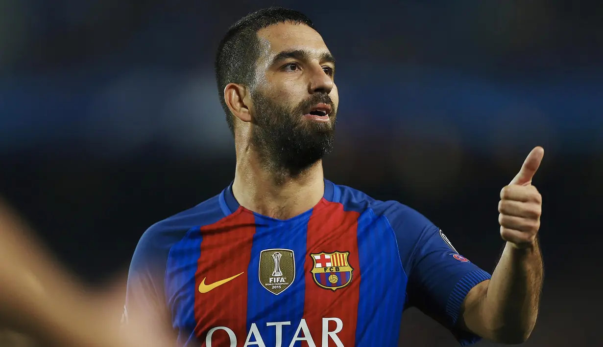 Pemain FC Barcelona, Arda Turan telah mencetak 3 gol selama ajang Copa Del Rey dan menempati urutan ke-5 bersama para pemain lainya yang bersaing menjadi top skor.  (EPA/Alejandro Garcia)