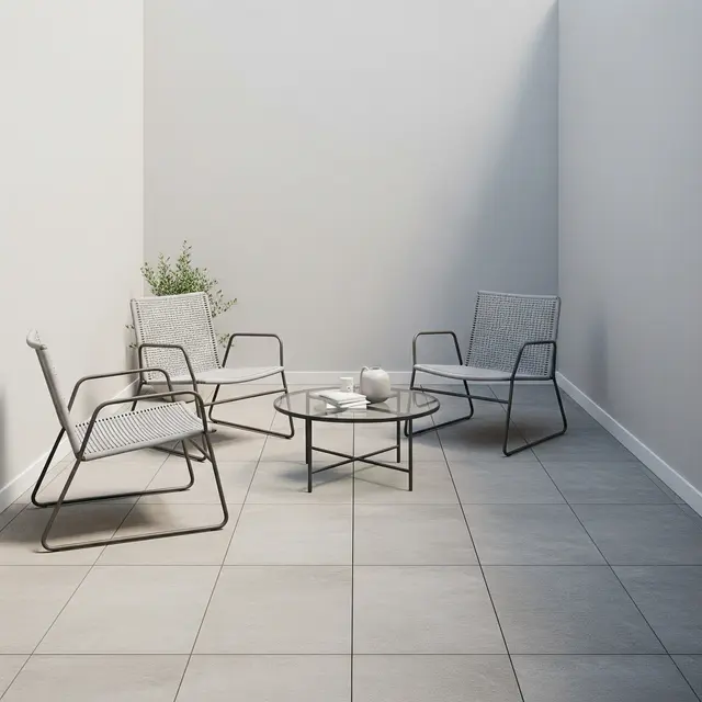 Desain Teras Kecil dengan Kursi Rotan dan Meja Kopi