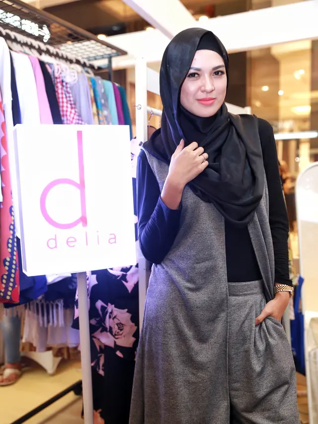 [Bintang] Delia Septianti
