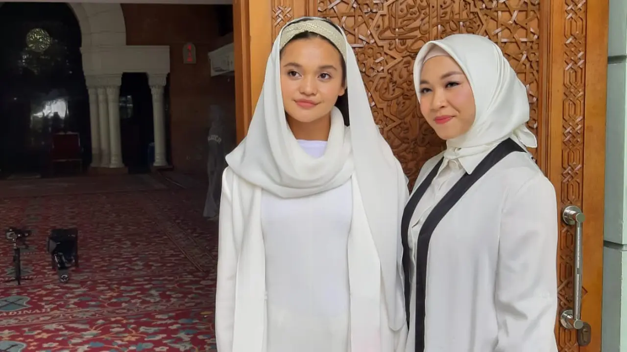 Dita dan Ovi