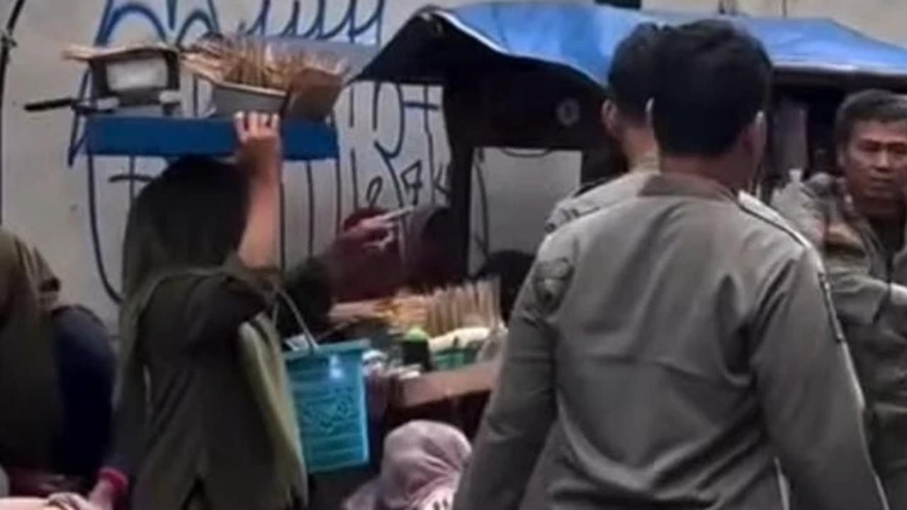 Pedagang sate di Malioboro ditertibkan