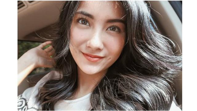 Wanita kelahiran  6 Januari 1999 ini mengawali karier sebagi model pada 2015 silam.