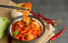 4 Makanan Fermentasi yang Punya Khasiat untuk Kesehatan Tubuh Perempuan, dari Tempe hingga Kimchi