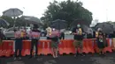 Sejumlah aktivis HAM menggelar aksi Kamisan di Jakarta, Kamis (6/1/2022). Dalam aksinya mereka menuntut pemerintah untuk menuntaskan pelanggaran HAM di masa lalu. (merdeka.com/Imam Buhori)