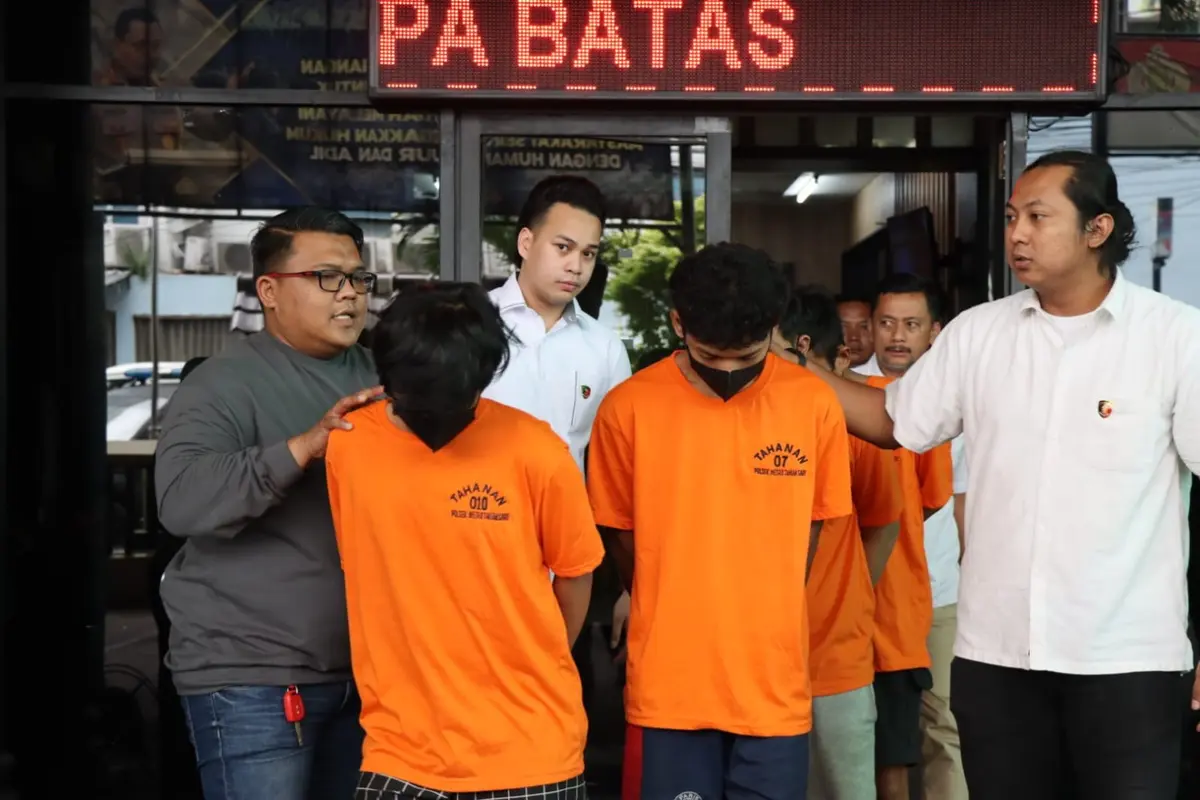 Polsek Tamansari, Jakarta Barat berhasil menciduk lima orang pelaku begal (Liputan6.com/Ady Anugrahadi)