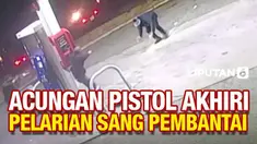 Polisi AS akhirnya menangkap seorang pria yang diduga sebagai pembunuh berantai berdarah dingin di sebuah stasiun pengisian BBM. Tak ada perlawanan dari pelaku usai polisi acungkan pistol.
