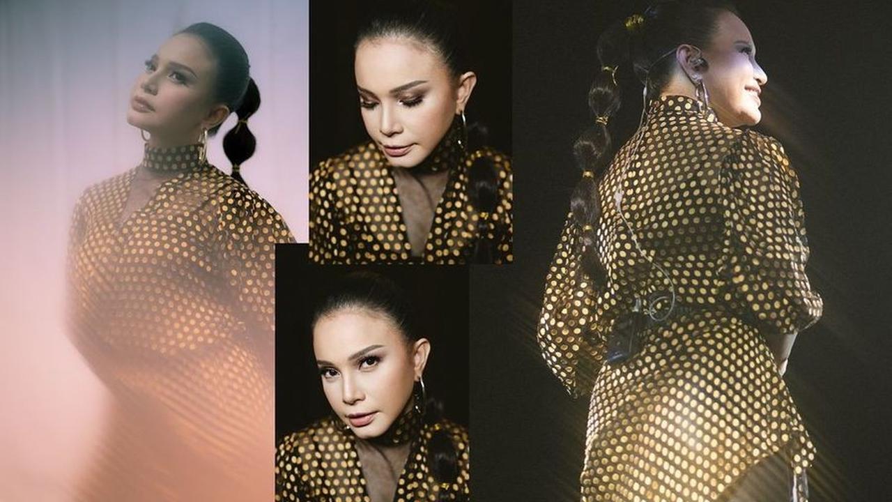 Saat ini, Rossa sedang disibukkan dengan konser dan promosi film berjudul 'Bolehkah Sekali Saja Kumenangis', yang melibatkan mantan suaminya.<br>