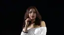 Pelakon seni Nikita Willy kerap hadir dengan kisah cintanya. Disiarkan tengah dekat dengan Indra Priawan Djokosoetono, Niki tak ingin membicarakannya lantaran takut dimarahi mama. Namun ia mengakui selalu tebar cinta setiap hari. (Nurwahyunan/Bintang.com)