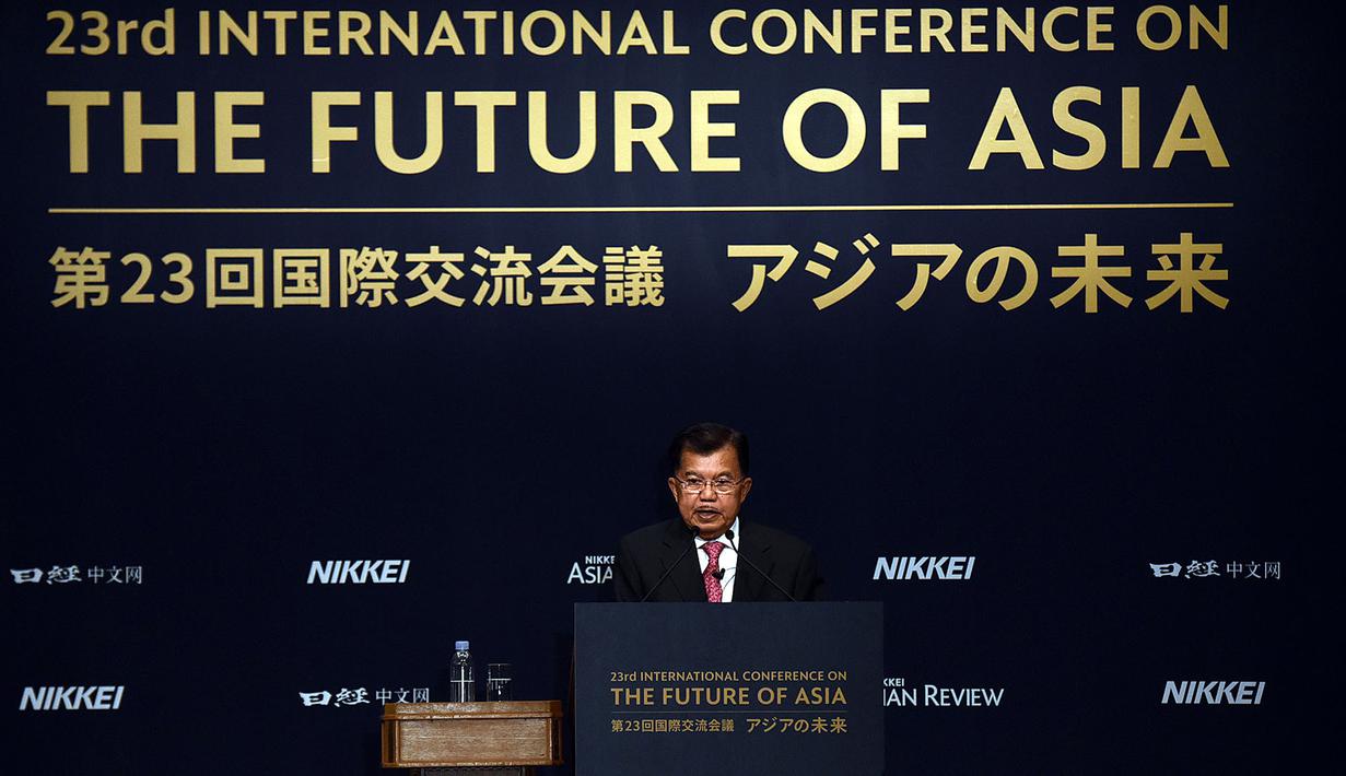 Wapres Jusuf Kalla berpidato dalam Konferensi Internasional ke-23 tentang Masa Depan Asia di Tokyo, Jepang, Senin (5/6). Konferensi untuk mengetahui pandangan pemimpin-pemimpin Asia dalam menghadapi ketidakpastian prospek ekonomi global (Tim Media Wapres)