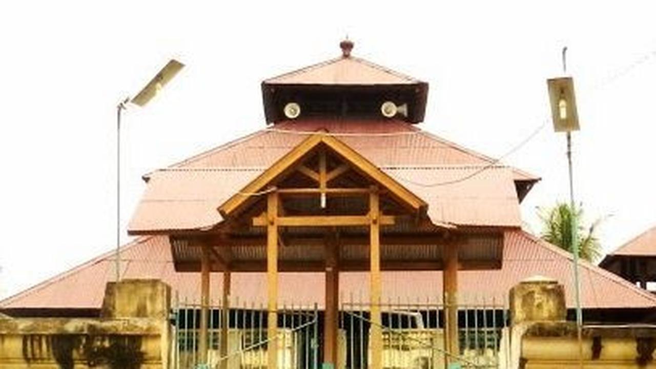 Mengunjungi Masjid Indrapuri, Bangunan Bersejarah di Aceh yang Berdiri di Atas Reruntuhan Candi
