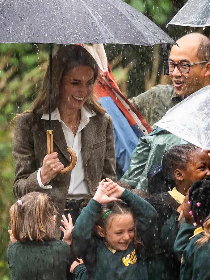 Kate Middleton Resmi Pamerkan Warna Rambut Pirang, Terlihat Manglingi dengan Pesona yang Fresh