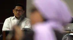 Mantan Manajer Marketing PT Anugerah Nusantara, Clara Maureen mengaku adanya pengeluaran dana terkait pembelian mobil Toyota Harrier untuk mantan Ketua Umum Partai Demokrat, Anas Urbaningrum, Senin (7/7/2014) (Liputan6.com/Miftahul Hayat)