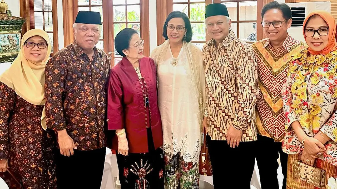 Megawati Soekarnoputri, Retno Marsudi, dan Sri Mulyani.