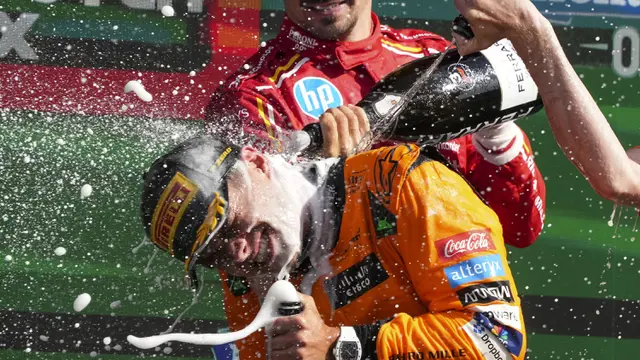 Foto: Lando Norris Curi Kemenangan di Balapan Kandang Max Verstappen, Persaingan Formula 1 Semakin Seru