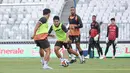 Pemain Persija Jakarta, Witan Sulaeman pada sesi latihan resmi jelang pertandingan pekan ke-30 BRI Super League melawan Persis Solo yang bertempat di Stadion Utama Gelora Bung Karno (SUGBK) Jakarta pada Minggu (26/04/2026).