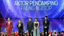Handika Pratama memberikan sambutan saat meraih penghargaan di SCTV Awards 2015, Jakarta, Sabtu (28/11/2015). Handika menjadi Pemenang Kategori Nominasi Aktor Pendamping Paling Ngetop. (Liputan6.com/Helmi Afandi)