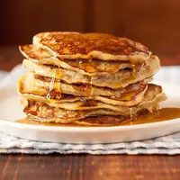 Pancake ini memiliki resep paling mudah, dengan sebuah telur dan dua buah pisang. (foto : thekitchn)