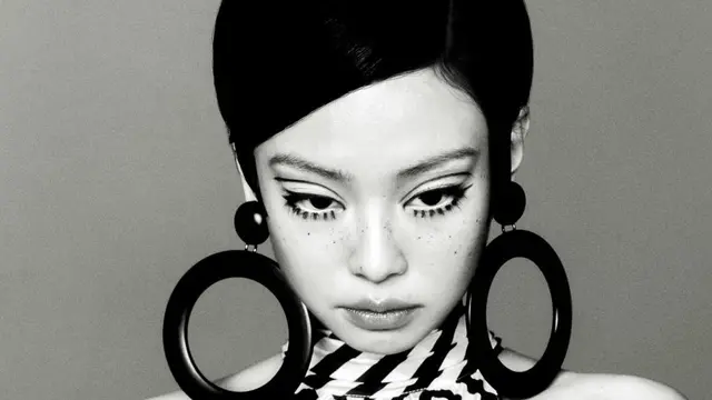 Jennie Blackpink Gaya Rambut pendek jelang ulang tahunnya. [@jennierubyjane]