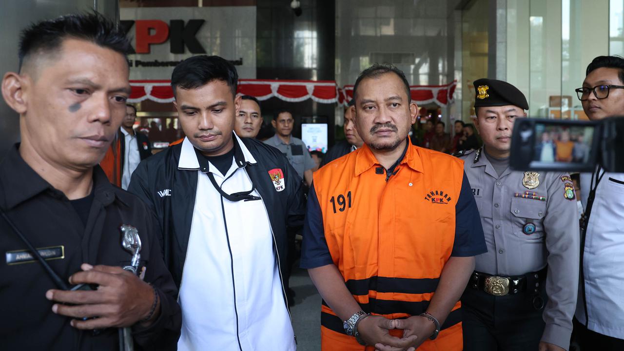 Bupati Pemalang  Ditahan Usai OTT KPK
