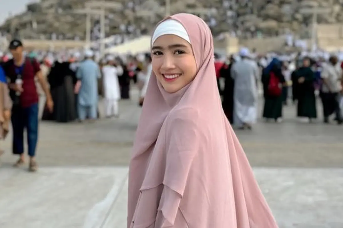 Potret Febby Rastanty saat Jalani Umroh (credit: instagram/febbyrastanty)