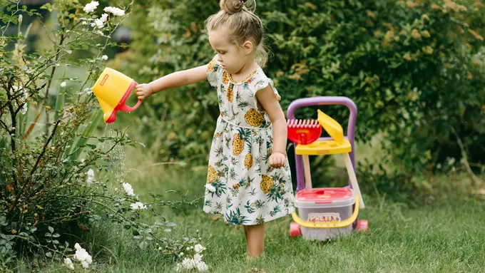 Edukasi Lingkungan kepada Anak Dapat Dilakukan dengan Kegiatan Menarik