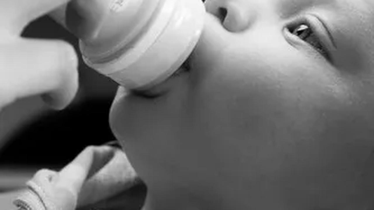 Jika terdapat pertanyaan atau ketidakpastian, selalu konsultasikan dengan dokter anak untuk mendapatkan panduan yang sesuai. Remember, health comes first!