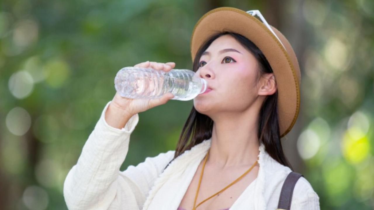 minum air yang cukup