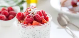 Chia pudding sebagai camilan sehat ini memiliki berbagai kandungan yang dapat menyehatkan tubuh. (Foto/dok: Freepik/Valeria_aksakova)