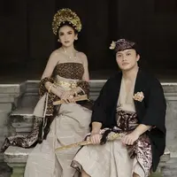 Menjelang ijab kabul pernikahan, Mahalini akhirnya mengungkapkan foto-foto preweddingnya dengan Rizky Febian yang selama ini telah lama ditunggu oleh penggemar. [@mahaliniraharja]