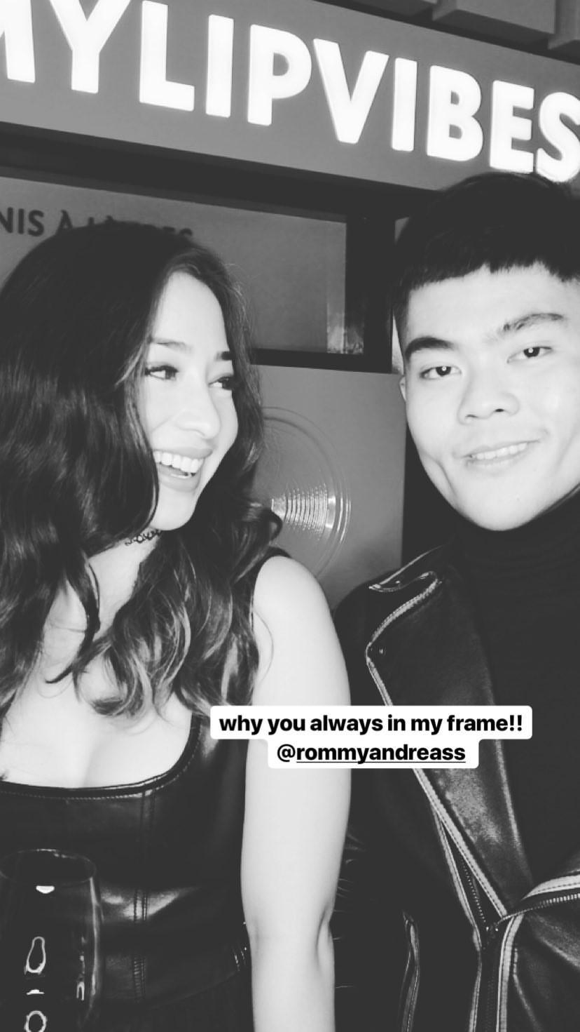 Nikita Willy bersama penata rias Rommy Andreas. (Instagram - @nikitawillyofficial94)