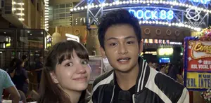 Randy Martin mengaku pernah mendapatkan kejadian tidak mengenakkan saat selfie di atas panggung.