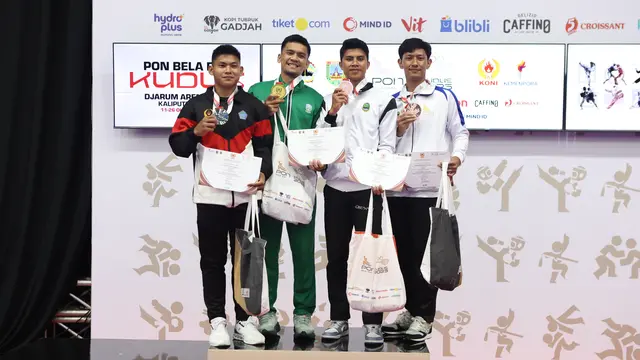 Atlet karate yang naik podium di PON Bela Diri 2025
