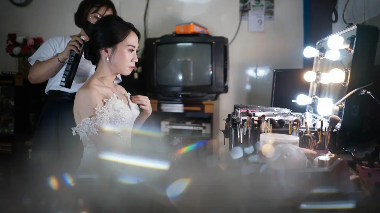 Ilustrasi makeup pengantin