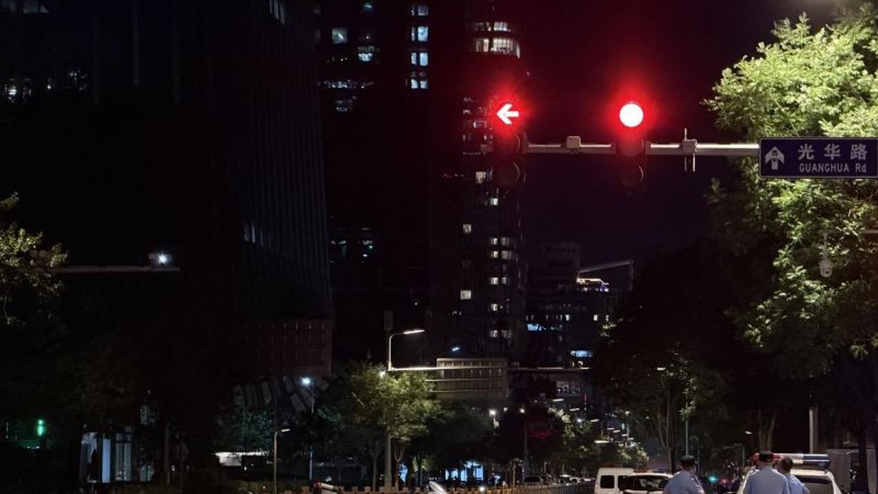 Tragedi Tabrakan Pesawat Kecil di CITIC Tower Beijing, Satu Tewas dan Belasan Luka-luka