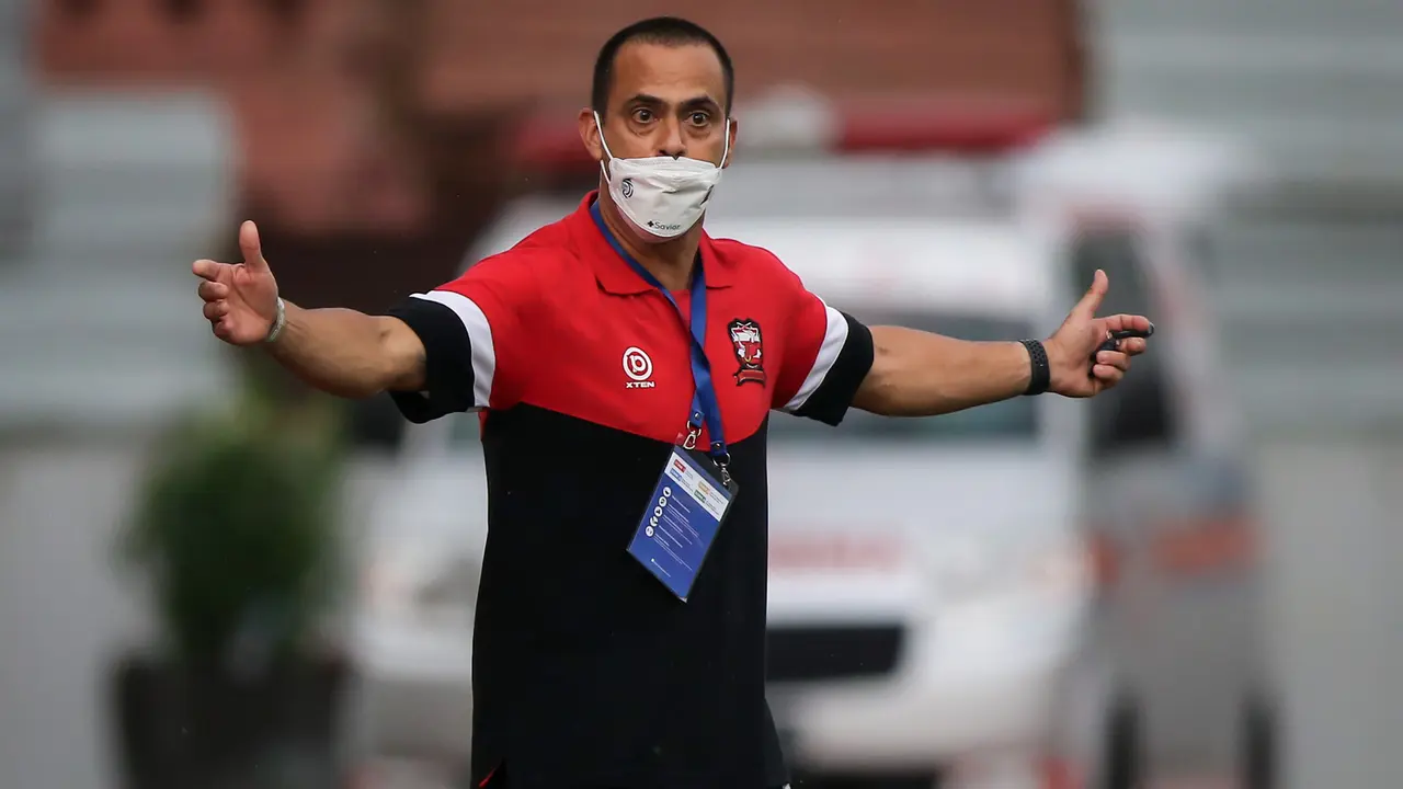 Foto: Dua Gol Bola Mati Jaja ke Gawang Persik Kediri Jauhkan Madura United dari Zona Degradasi di Pekan ke-13 BRI Liga 1