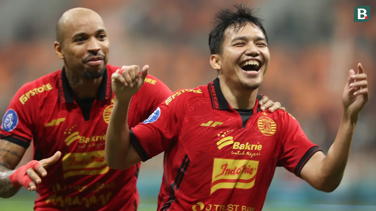 Dua pemain Persija Jakarta, Gustavo Almeida dan Witan Sulaeman.