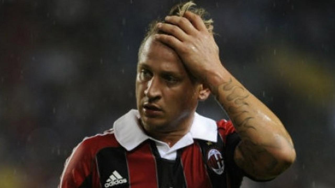 Baru teken kontrak, Mexes sudah dapat peringatan dari Mihajlovic