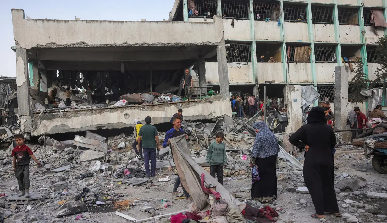 Sementara, jumlah korban tewas secara keseluruhan sejak situasi memanas pada 7 Oktober 2023 lalu meningkat menjadi 52.810 jiwa. (Bashar TALEB/AFP)