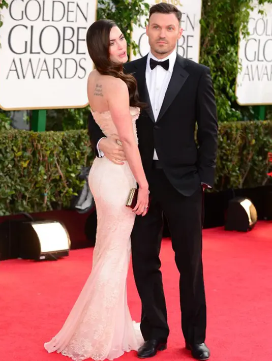 Megan Fox dan Brian Austin Green tiba di penghargaan Golden Globe di Beverly Hills. Foto diambil 13 Januari 2013. Pasangan yang beda usia 13 tahun itu memutuskan bercerai setelah lima tahun menikah. (AFP PHOTO/Frederic J. BROWN)