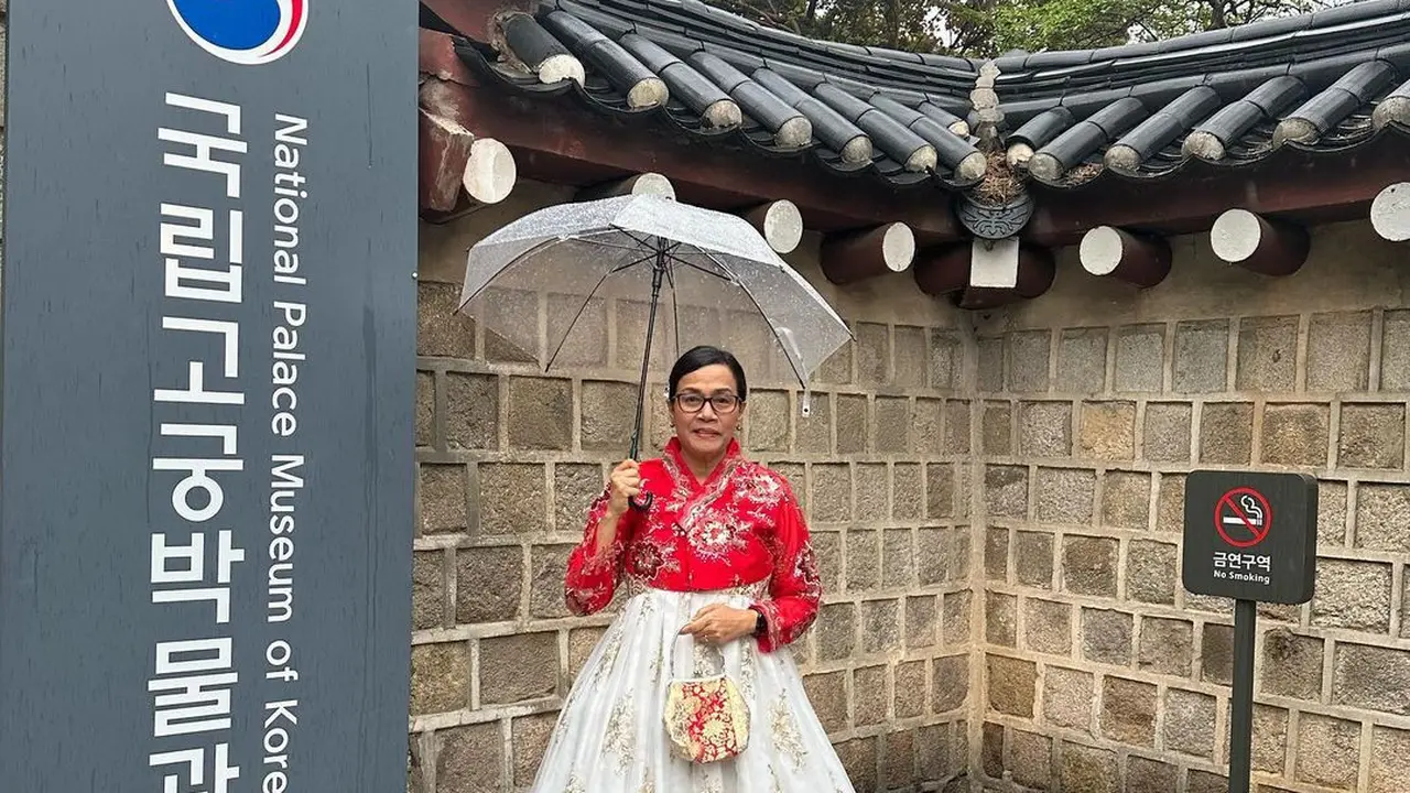 6 Potret Gaya Menkeu Sri Mulyani Pakai Hanbok di Korea Selatan, Bak Drakor