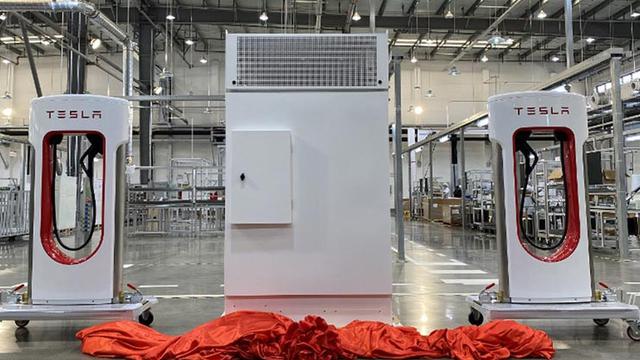 <span>Tesla sukses bangun 100 stasiun Supercharger di Shanghai</span>