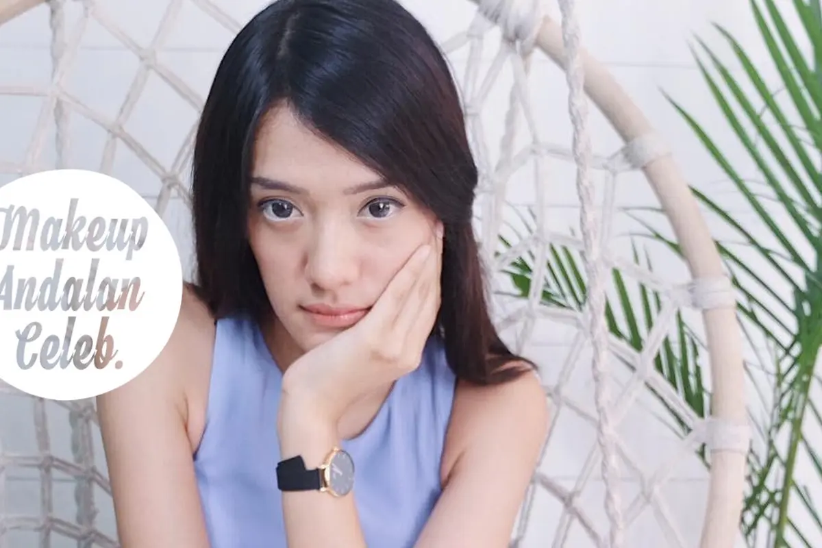 [Bintang] Makeup Andalan Seleb: Siap Dipinang Raditya Dika, Dandanan Minimalis Anissa Aziza Sungguh Memesona