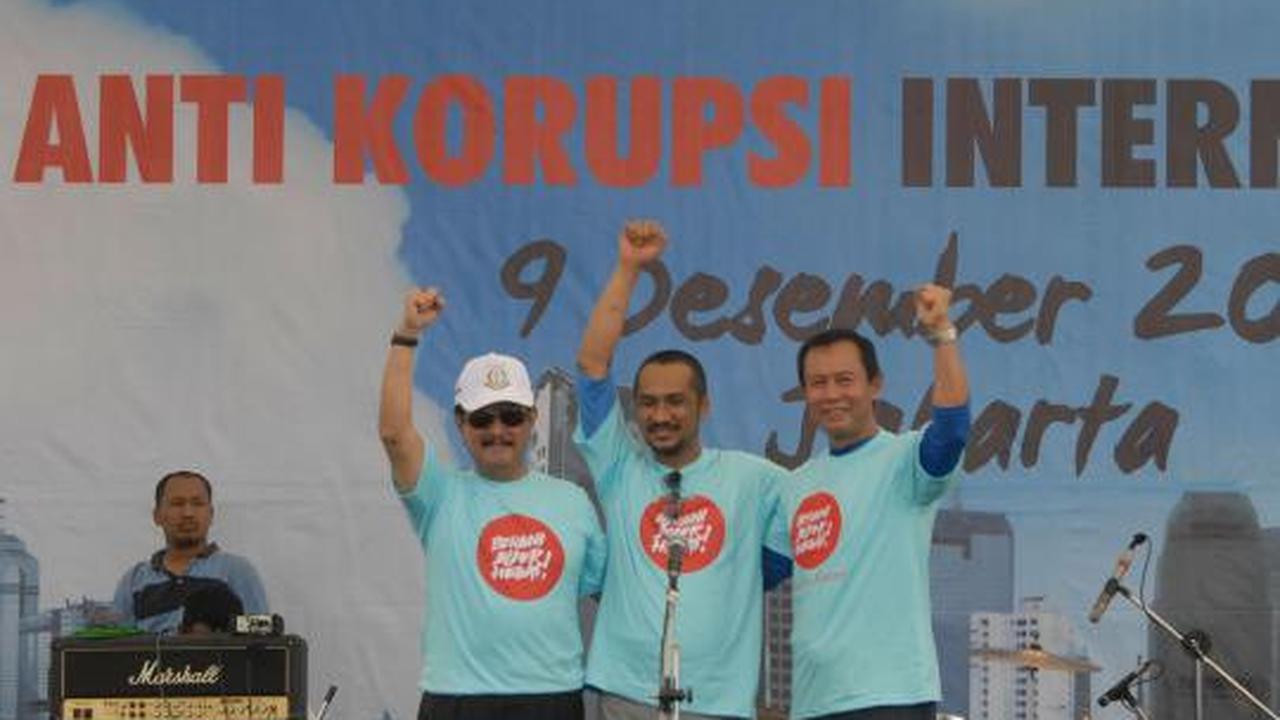 Para pejabat peringati Hari Antikorupsi Dunia di Monas
