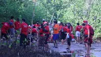 Rayakan HUT ke-49 PDIP dan Milad ke-75 Ketua Umum Megawati Soekarnoputri, PDIP menanam 2.000 pohon mangrove di Pantai Desa Lembongan, Kecamatan Nusa Penida, Kabupaten Klungkung, Bali, Minggu (23/1/2022). (Ist)