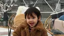 Acha Septriasa dan suaminya memberi nama anaknya Bridgia Kalina Kharisma. Bridgia memiliki arti sebagai sumber kekuatan dan penghubung yang kuat, layaknya jembatan, Kalina adalah nama bunga yang tumbuh di Australia, dan Kharisma adalah nama dari sang ayah. (Liputan6.com/IG/@septriasaacha)