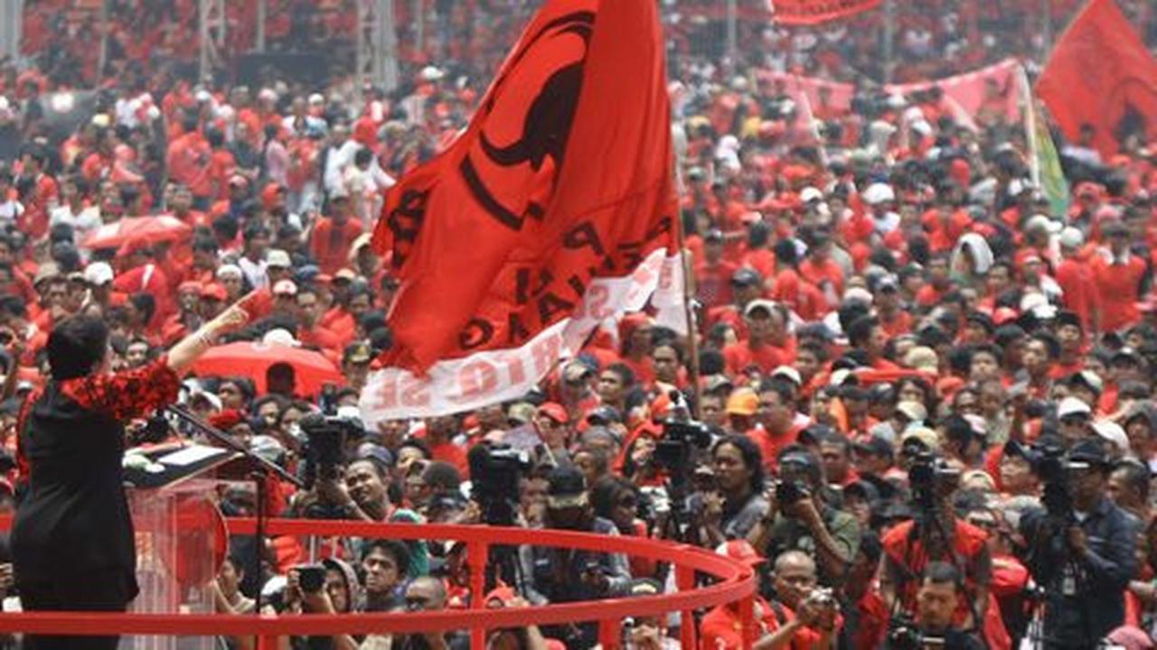 19 Politisi banteng terseret korupsi cek pelawat