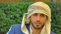 Pria Arab tak hanya mengenakan kondura untuk menutupi tubuh mereka. Gaya mereka kini lebih modern meski tak meninggalkan nilai tradisional.