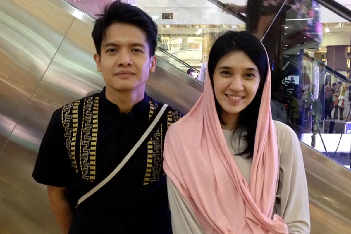 Dimas Seto dan Dhini Aminarti