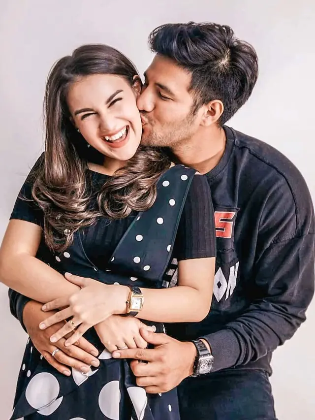 [Fimela] Ammar Zoni dan Irish Bella