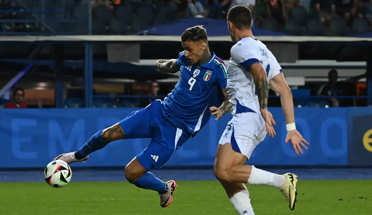 Tim tamu, Bosnia juga tidak bisa mencetak gol balasan. (Isabella BONOTTO / AFP)